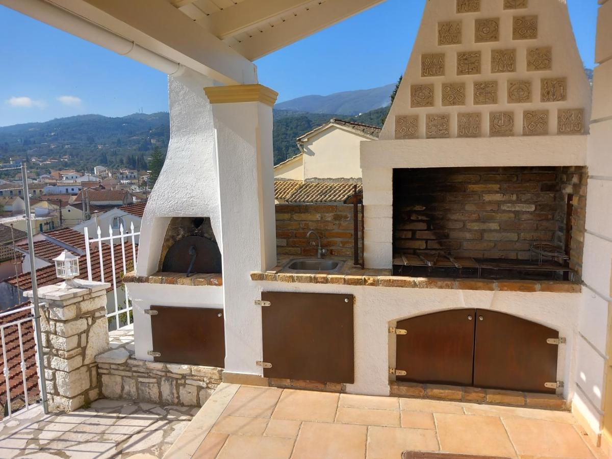 Solaris Methea- Luxury Central Villa By The Castle كاسيوبي المظهر الخارجي الصورة