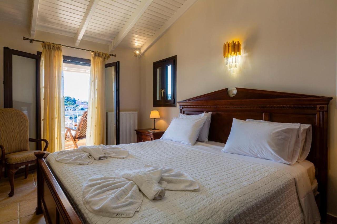 Solaris Methea- Luxury Central Villa By The Castle كاسيوبي المظهر الخارجي الصورة