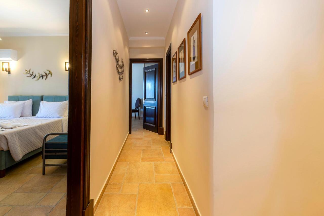 Solaris Methea- Luxury Central Villa By The Castle كاسيوبي المظهر الخارجي الصورة