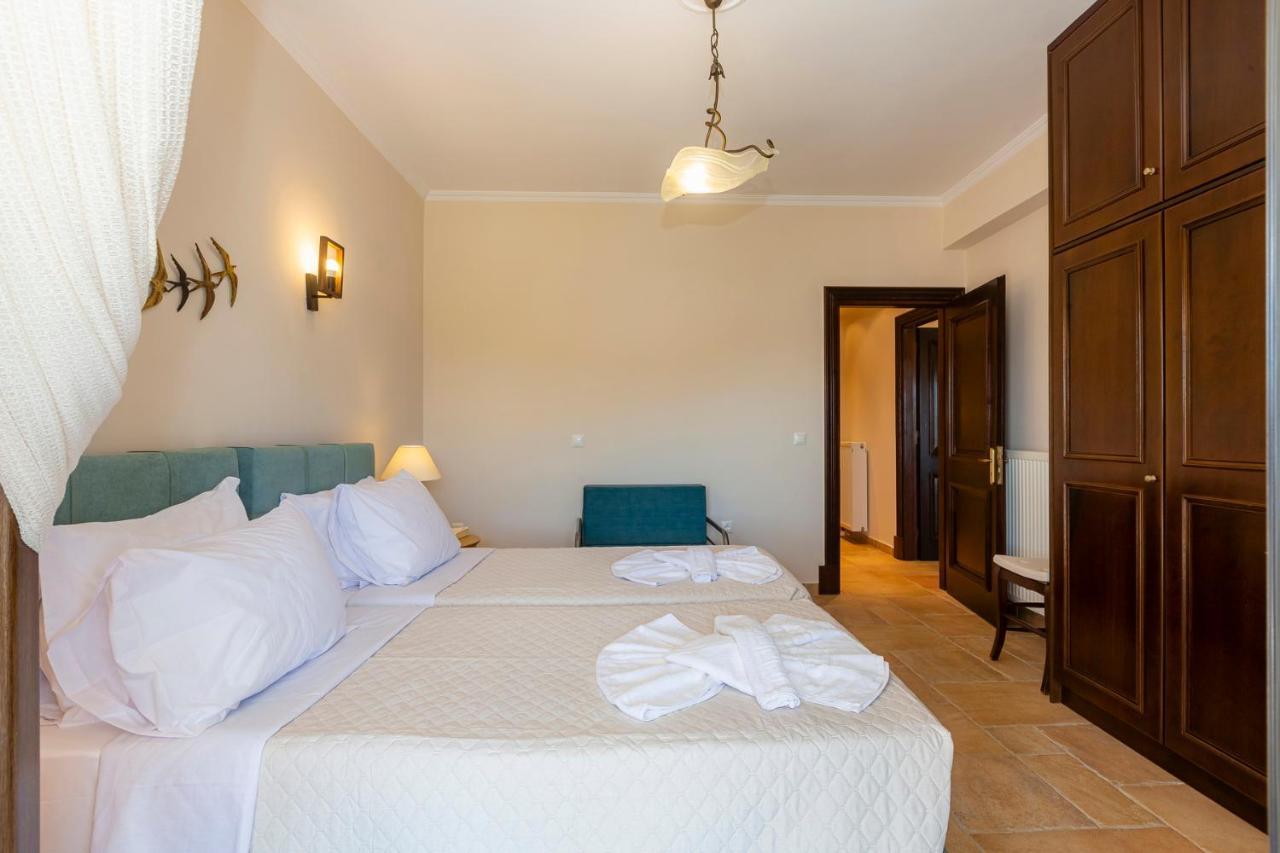 Solaris Methea- Luxury Central Villa By The Castle كاسيوبي المظهر الخارجي الصورة